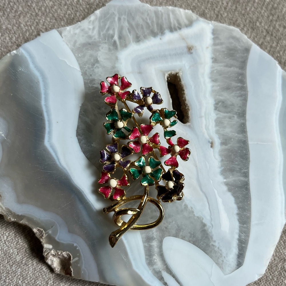 Colorful Gold-Tone Flower Bouquet Brooch (Unsigned) EUC
